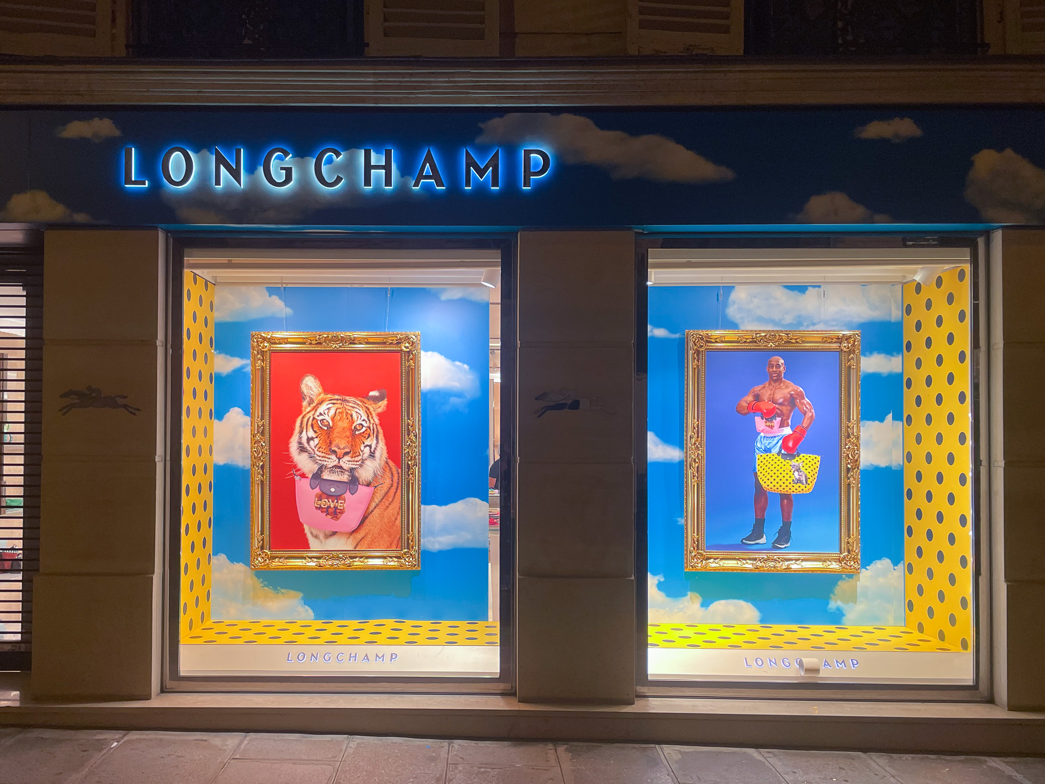 4_Exhibit-Group_Expertise_Print_luxe_Longchamp-Toilet-Paper