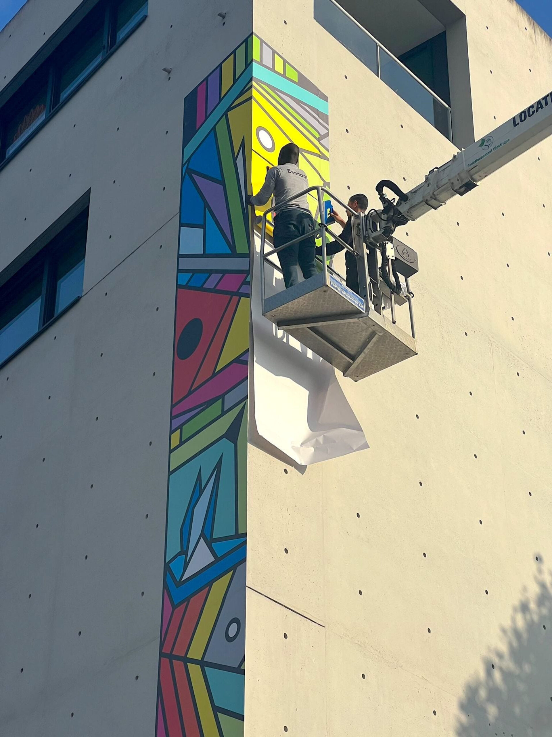 _pd37850w2400h3200rcrop_f77 _pd37850w2400h3200rcrop_f77